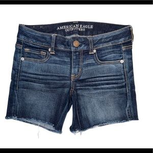 American Eagle 🦅 Stretch Jean Shorts Size 4